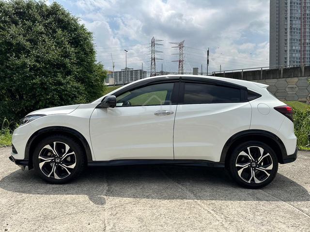 Honda HR-V 1.8 RS (A) F/WARRANTY FU/LOAN WHITE INT - 5