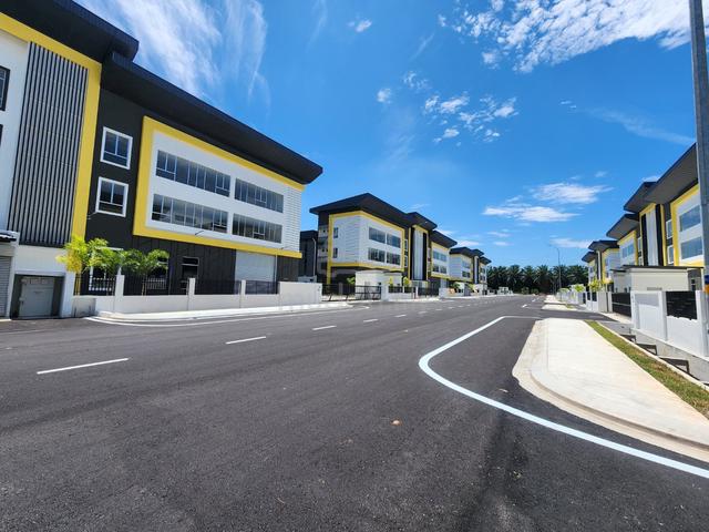 FREEHOLD Factory BELOW Premium Industrial Price Telok Panglima Garang 1
