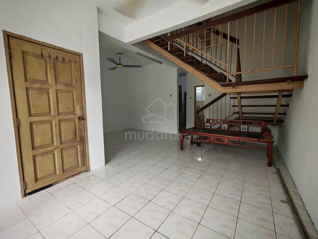 [Non Bumi Lot] Double Storey Lestari Putra 7 LEP Seri Kembangan 1