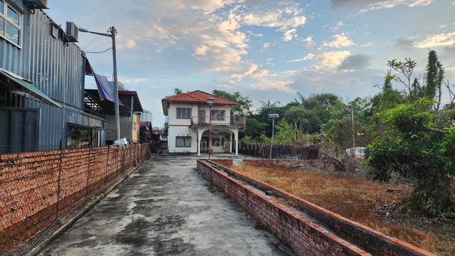 Residential Land @ Jalan Parameswara (Melaka Raya at back) 1