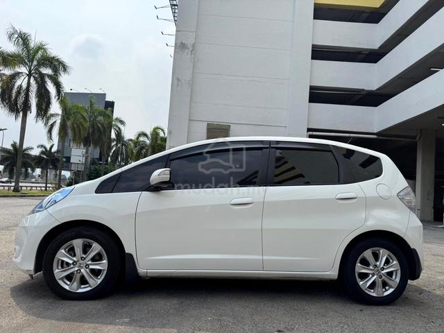 2013 Honda JAZZ 1.3 S HYBRID FL (A) RCAM HATCHBACK - 2