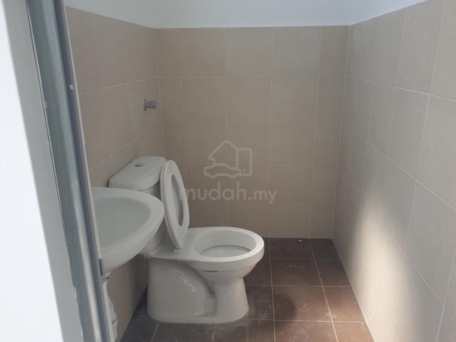 Bare unit double storey at Taman Scientex Jasin Mutiara, Melaka. 3