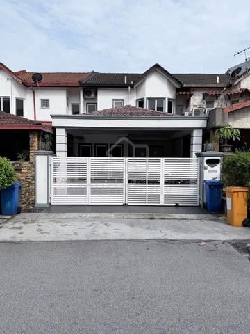 Renovated ✅Double Storey Seksyen 8, Shah Alam 1