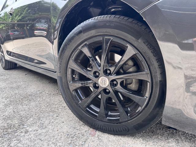 2017 Toyota CAMRY 2.5 HYBRID PREMIUM/ LOAN KEDAI - 5