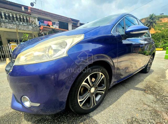 2014 Peugeot 208 1.6 VTi ALLURE (A) - 2