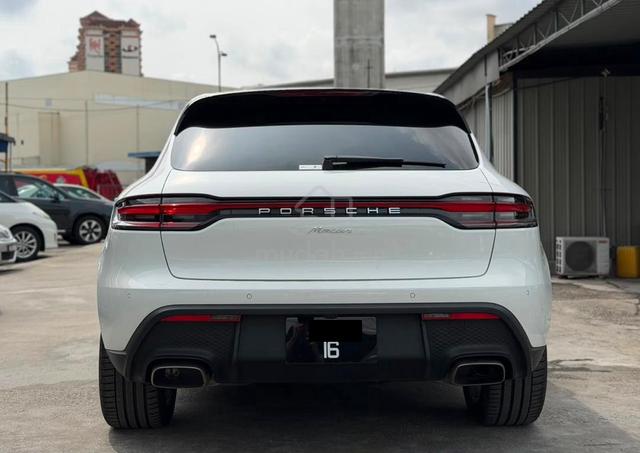 PANORAMIC SUNROOF 2022 Porsche MACAN 2.0 (A) - 4