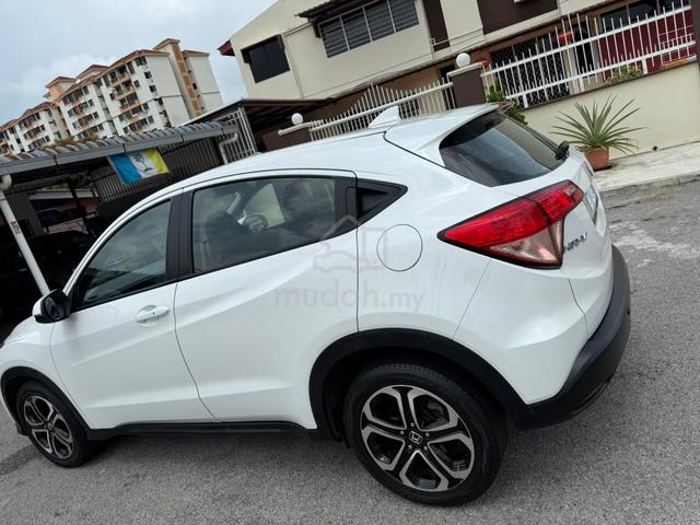 2017 Honda HR-V 1.8 ENHANCED (A) 1 Owner - 5