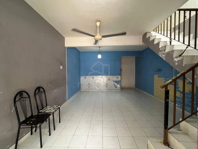 Kota Masai house for sale/jalan pulasan/full loan 1