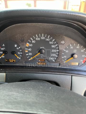 1995 Mercedes Benz 230E 2.3 W124 (A) - 4