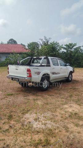 2011 Toyota HILUX 2.5 STD MY05 KUN25R FACELIFT (M) - 3