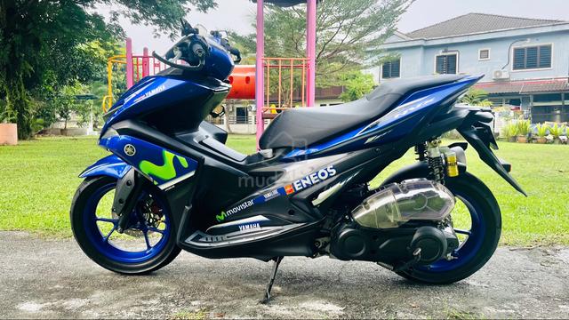 Carousel Image Selected