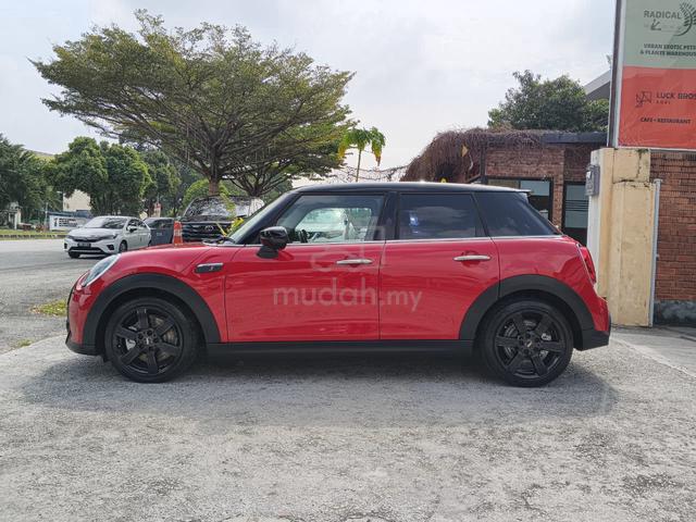 2022 Mini COOPER S 2.0 5 DOOR NFL (A) - 4