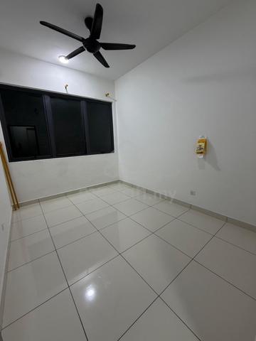 Kiara Plaza 1