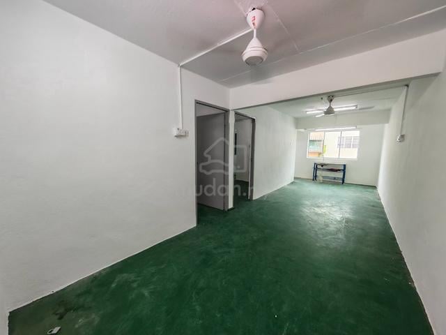 Taman Seruling Emas Flat 1