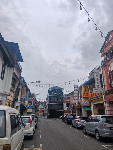 For sale | Double storey intermediate shophouse 1
