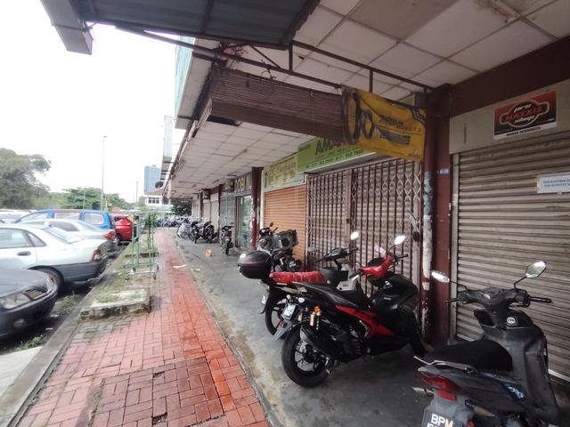 Desa Mentari Block 11 Taman Medan Baru PJS 2 shoplot for rent 1