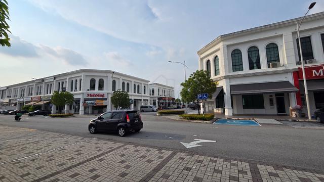 Eco Majestic, Double Storey Corner Shoplot, Facing Mcdonald, Main Road 1
