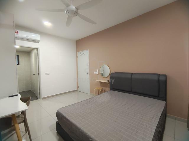 Se Ruang Duduk Eco Sanctuary Master Room For Rent Near Sanctuary Mall 1