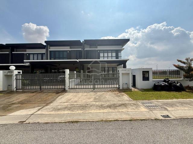 [BRAND NEW] Corner Lot Hampton Residences Bandar Seri Coalfields 1