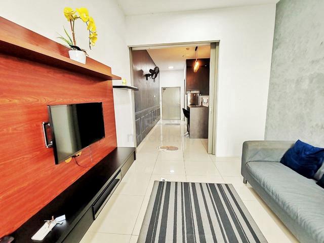 Bangi Gateway 1
