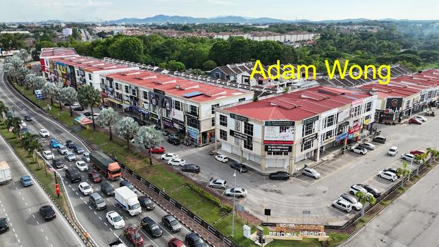 CORNER LOT FACING MAINROAD PRIME AREA Perdana Heights Lot 88 For Rent 1