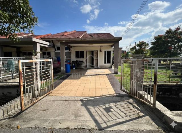 Corner Lot Taman Nusari Aman Bandar Sri Sendayan 1