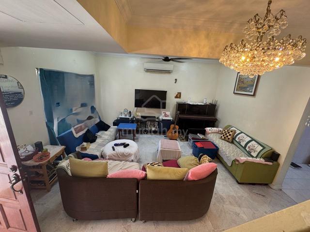 USJ 13 double storey freehold walk to LRT subang jaya 1