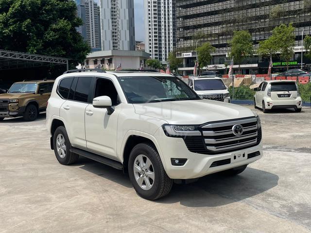 2024 Toyota LANDCRUISER 3.4 AX LC300 GRADE 5B - 1