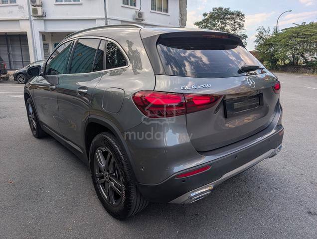 Mercedes Benz GLA 200 18K+ KM FULL SERVICE RECORD - 4