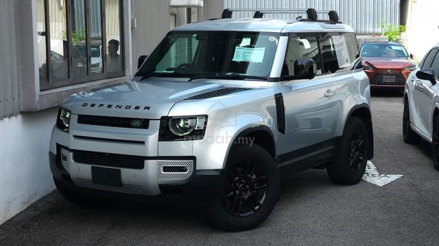 2023 Land Rover DEFENDER 2.0 90 P300 Airmatic - 1