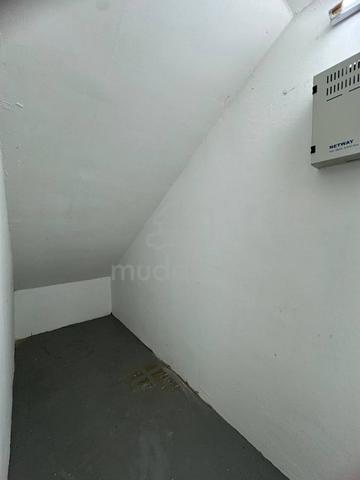 Sapphire Hills @ 22x70 Pulai Jaya 4Bed 3Bath 3