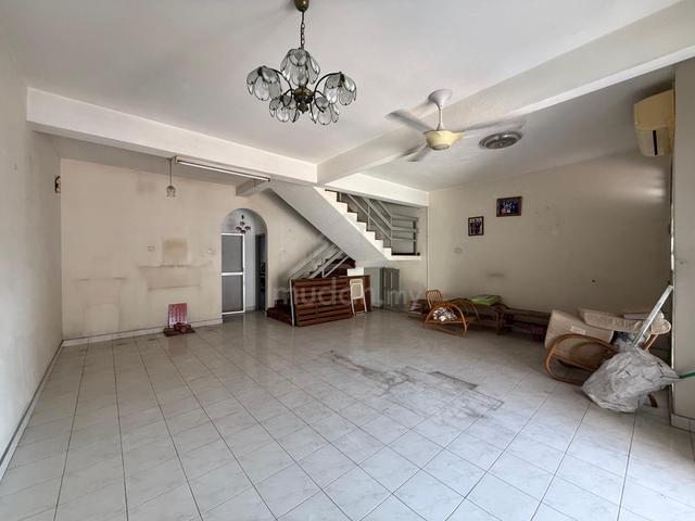 Freehold 2-Storey Terrace House at Taman Kasturi, Semabok, Ujong Pasir 1