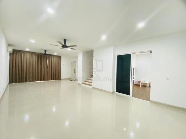 Nice Unit 3 Storey Hyperlink Terrace Duta Villa, Presint 14, Putrajaya 3