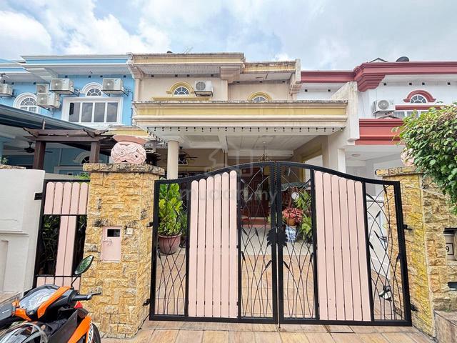 Ada 6 bilik. Dekat Uitm. Biggest size 26x65 seksyen 7 shah alam 1