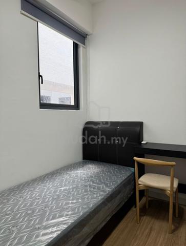 m vertica room for rent 1