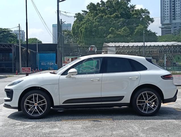 ((Gen 3 FACELIFT)) 2022 Porsche MACAN 2.0L (A) - 5
