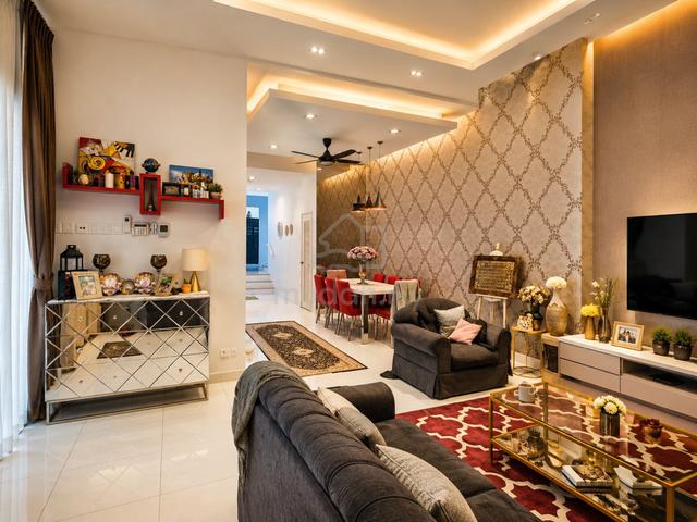 Jalan Rodat Bandar Bukit Raja Freehold Double Storey Terraced House 1