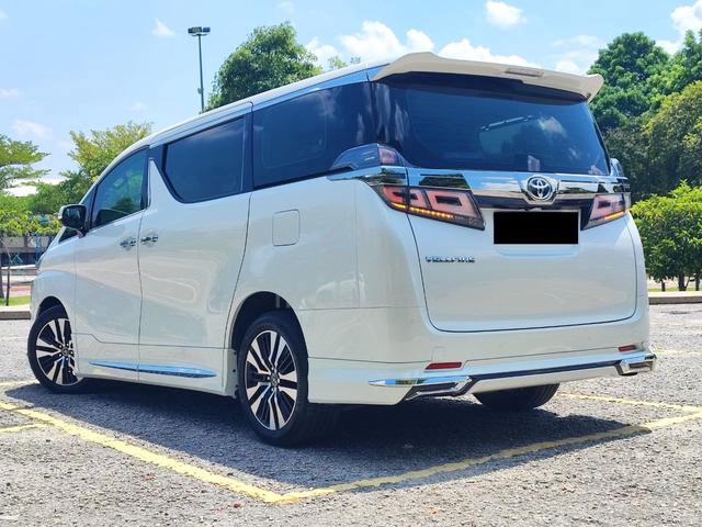 TOYOTA VELLFIRE 2.5 Zg VIP OWNER WEEKEND USE ONLY - 2