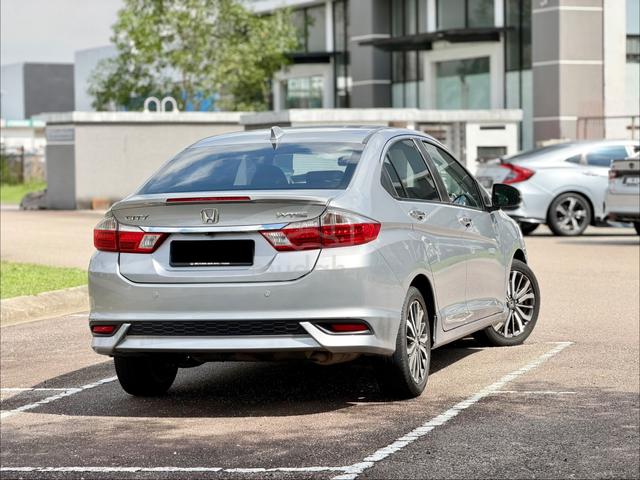FULL LOAN 2017 Honda CITY 1.5 V (A) - 5