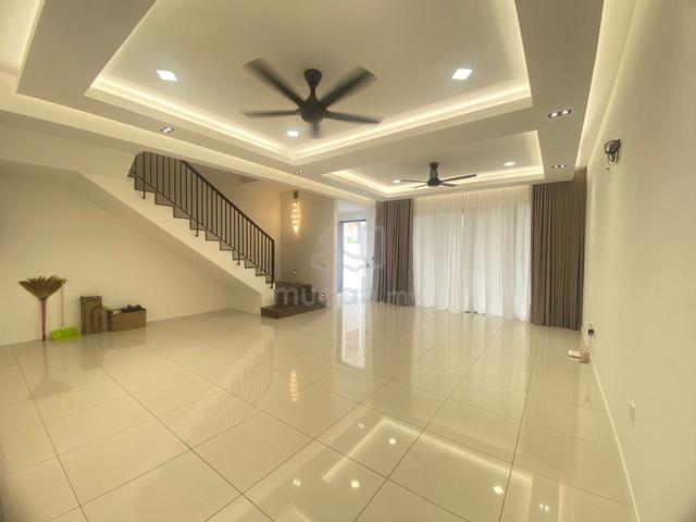FACING OPEN | Rumah Sewa KLIA 2 Storey House Serenia Anisa Sepang 1