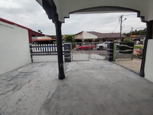 Taman puteri kluang single storey terrace for sale 3