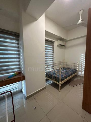Fully Furnished Selangor Bukit Rahman Putra Room For Rent 1
