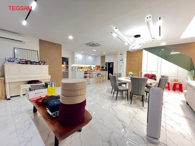 Aman Perdana, Klang  Double Storey Semi D House Fully Renovated Extend 1