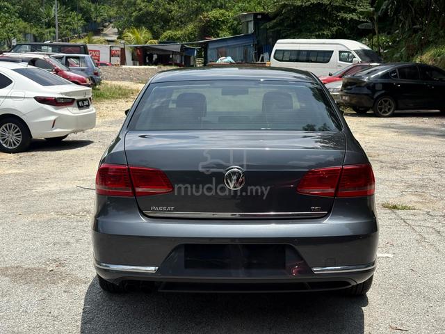 2015 Volkswagen PASSAT 1.8 TSI (CKD) ENHANCED (A) - 2