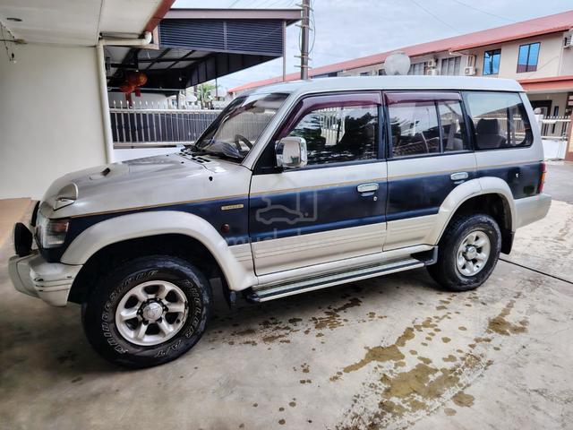 1995 Mitsubishi PAJERO 2.8 (A) - 5