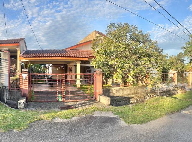[NON-BUMI] Semi D Setingkat, Tmn Seri Gamelan, Kuala Sungai Baru, MLK 1