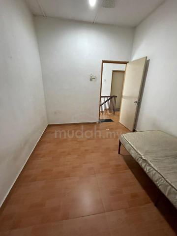 Room for rent 2