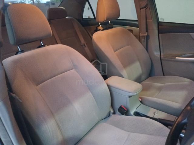 Toyota ALTIS Auto FACELIFT 2011 Direct Owner - 3
