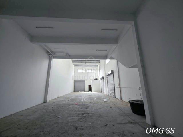 TELOK PANGLIMA GARANG 1.5 Storey Link Factory For Rent 30x109 1
