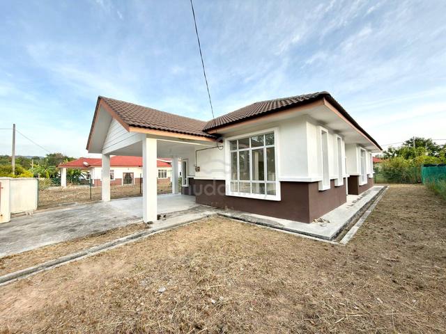 FULL LOAN! Bungalow Single Storey Mahkota Hills Semenyih 1
